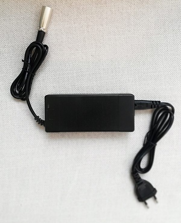 Cargador de Batería  Moviclinic E-V Repuesto - Imagen 4